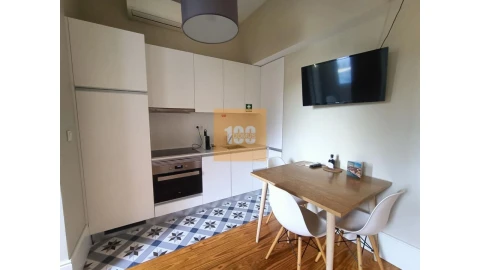 Apartamento para Venda em Cedofeita, Santo Ildefonso, Sé, Miragaia, São Nicolau e Vitória