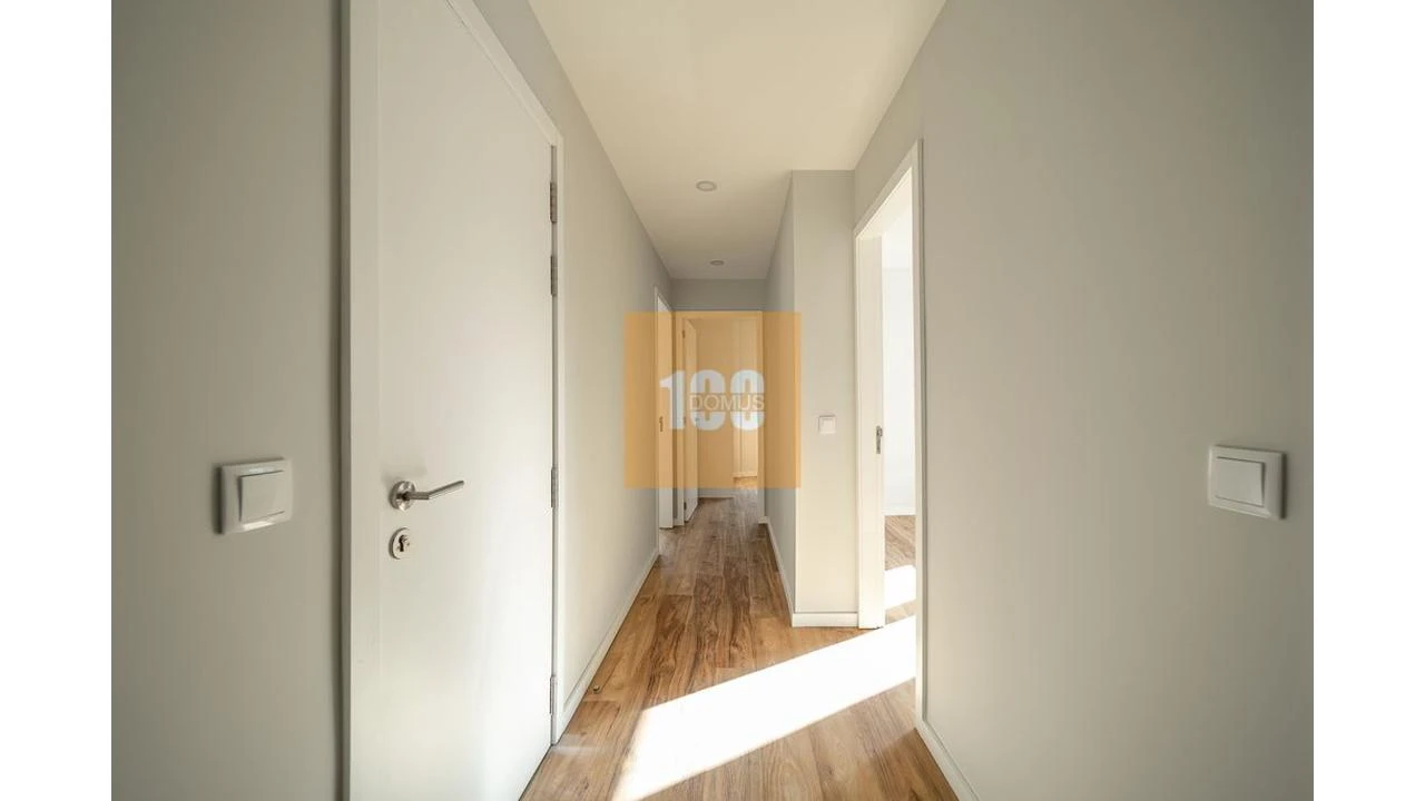 Apartamento T3 para Arrendamento em Cedofeita, Santo Ildefonso, Sé, Miragaia, São Nicolau e Vitória Foto 14