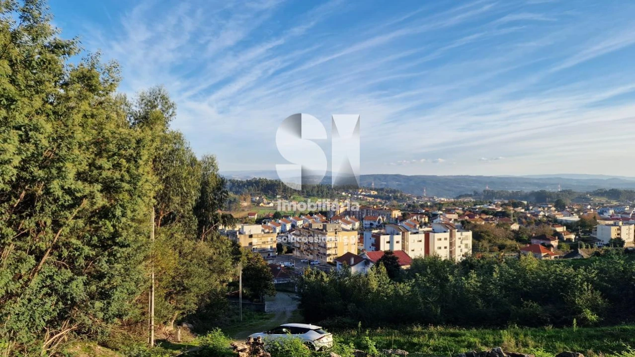 Terreno para Venda em Baltar Foto 2