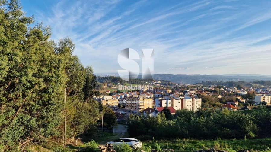 Terreno para Venda em Baltar Foto 1