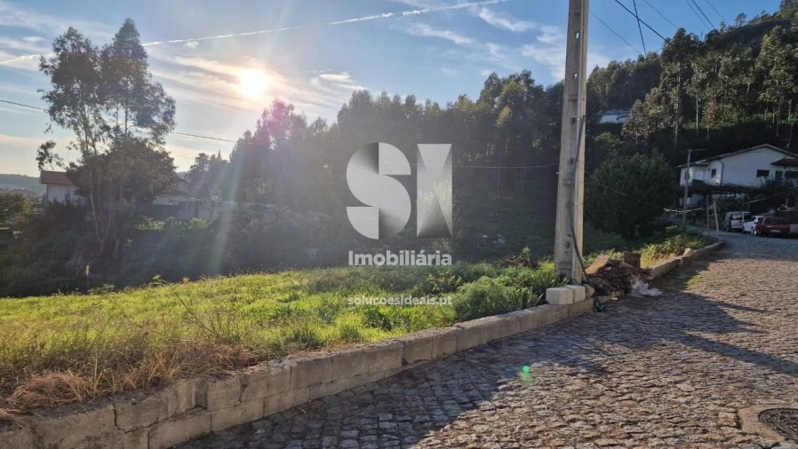 Terreno para Venda em Baltar Foto 13