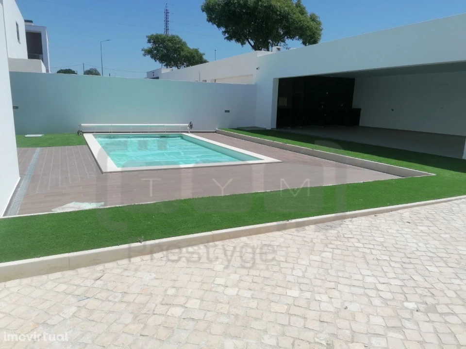 Moradia T5 para Venda em Nossa Sra de Fatima Foto 19