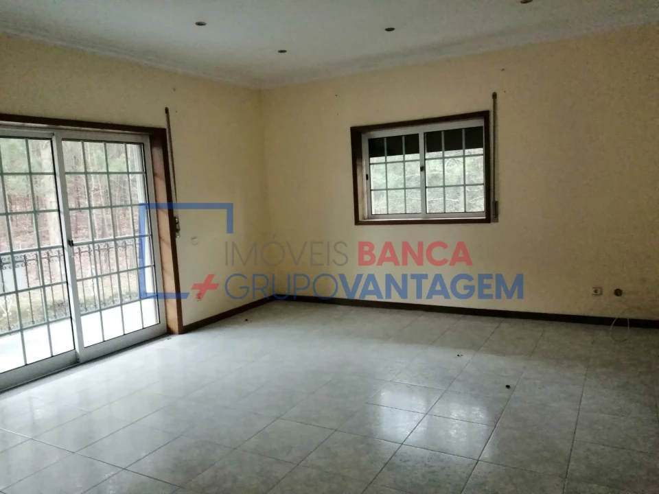Apartamento T3 para Venda em Carregosa Foto 5