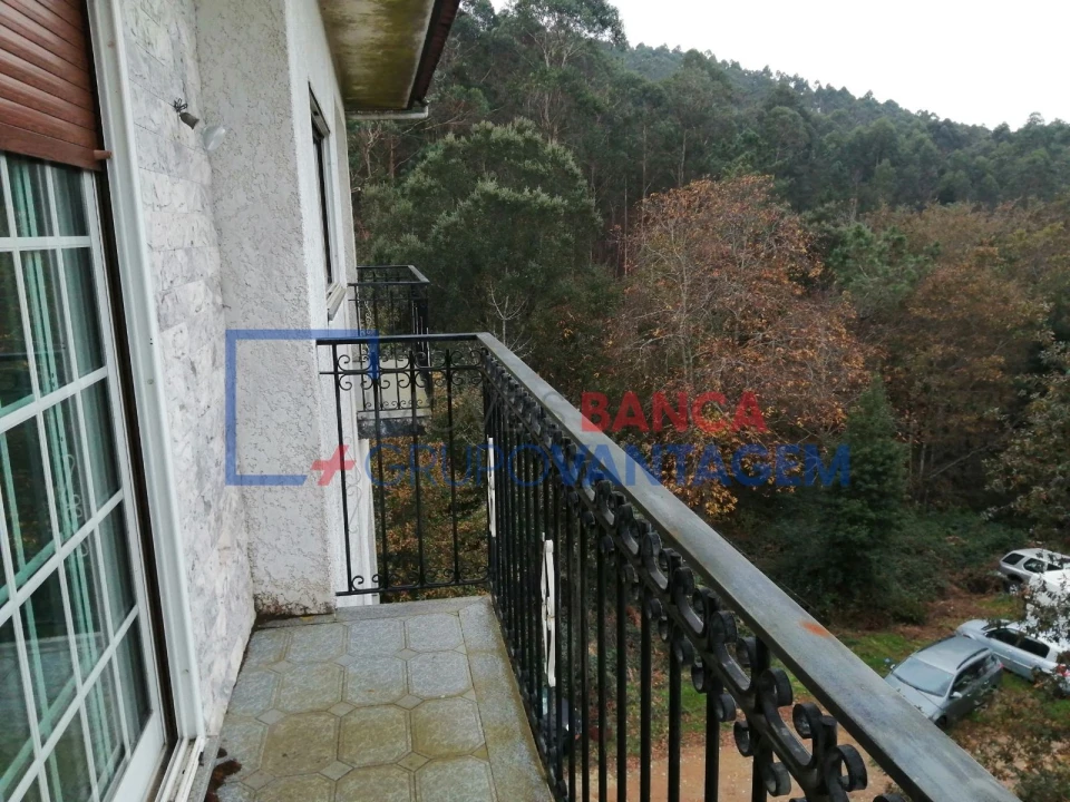 Apartamento T3 para Venda em Carregosa Foto 15