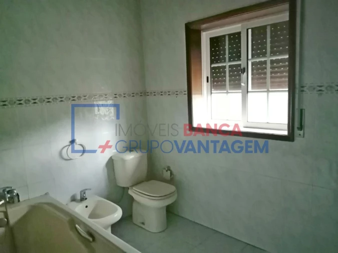 Apartamento T3 para Venda em Carregosa Foto 10