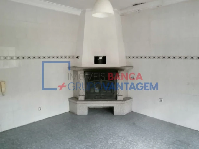 Apartamento T3 para Venda em Carregosa Foto 13