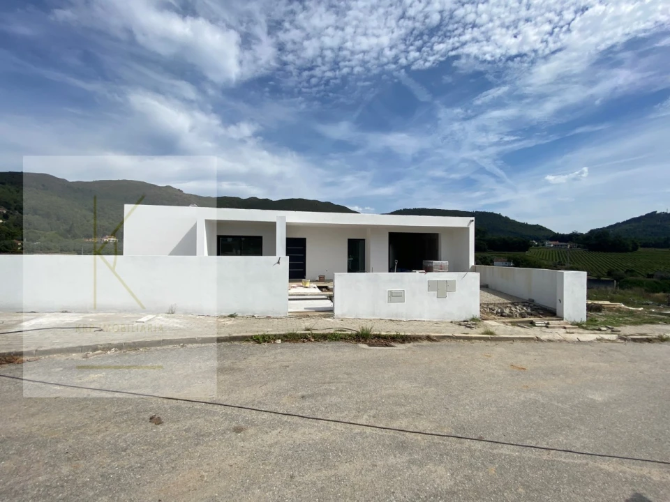 Moradia T4 para Venda em Cabração e Moreira do Lima Foto 24