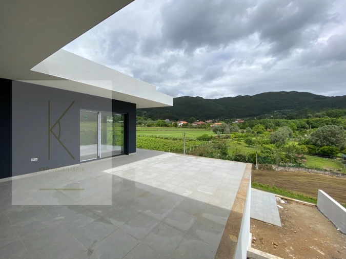 Moradia T4 para Venda em Cabração e Moreira do Lima Foto 18