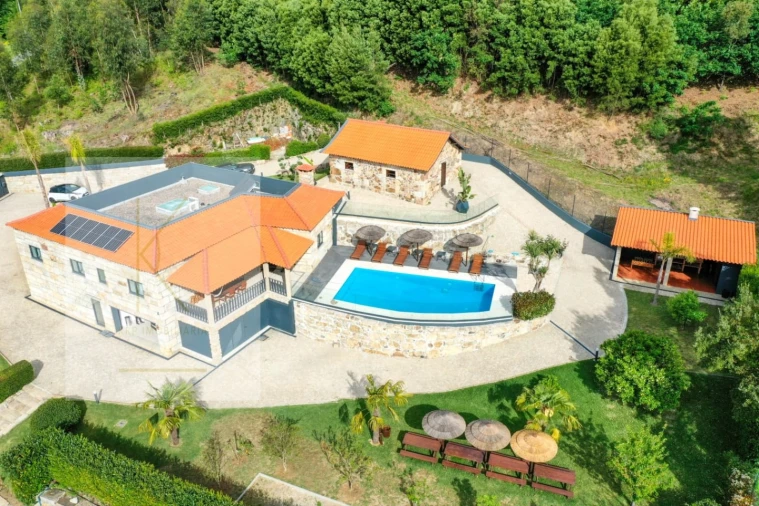 Moradia T4 para Venda em Lustosa e Barrosas (Santo Estêvão) Foto 2