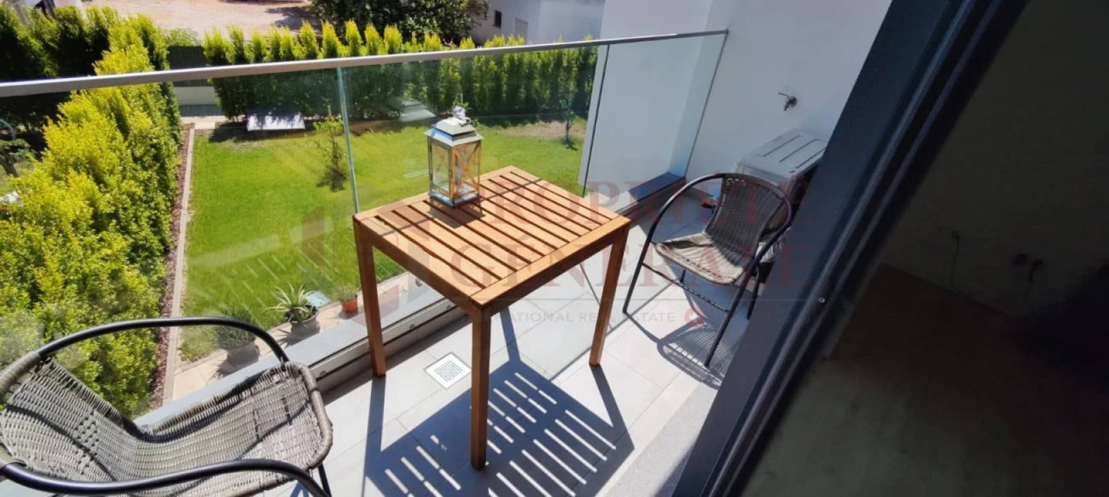 Apartamento T2 para Venda em Ferreiras Foto 4