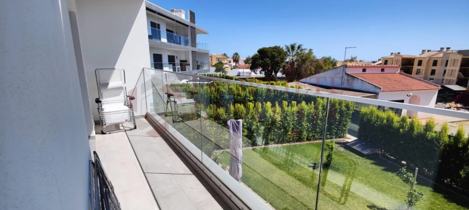 Apartamento T2 para Venda em Ferreiras Foto 5