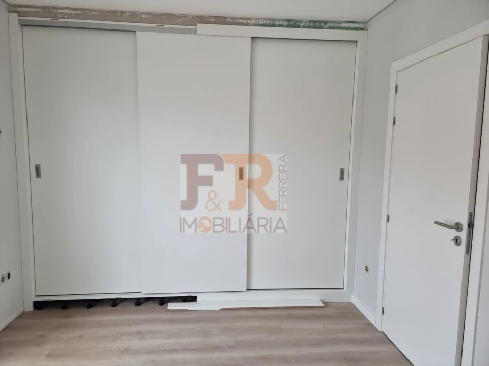Moradia T3 para Venda em Fernao Ferro Foto 23