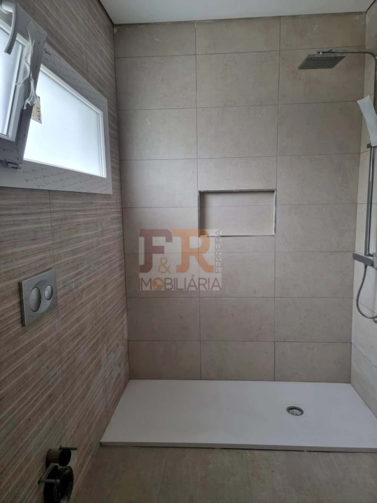 Moradia T3 para Venda em Fernao Ferro Foto 26