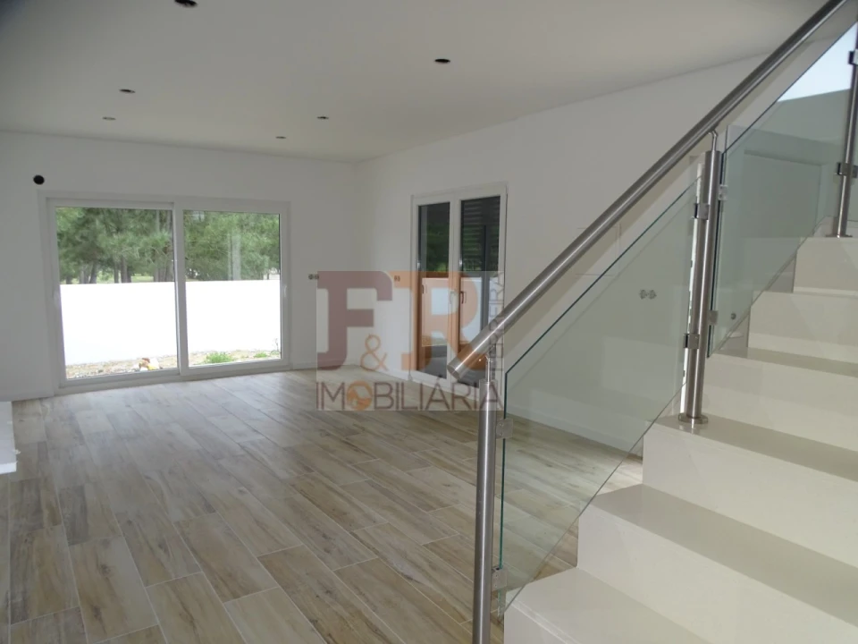 Moradia T3 para Venda em Fernao Ferro Foto 42