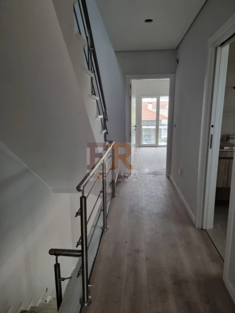 Moradia T3 para Venda em Fernao Ferro