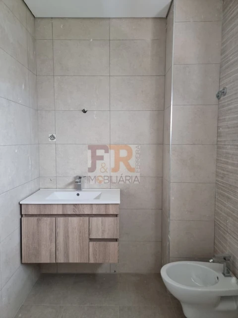 Moradia T3 para Venda em Fernao Ferro