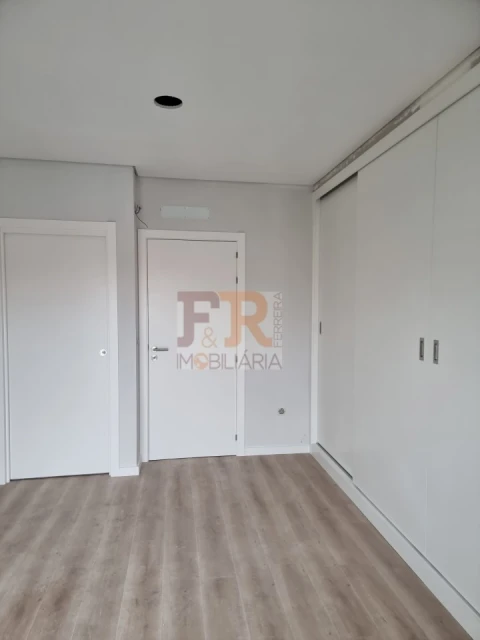 Moradia T3 para Venda em Fernao Ferro