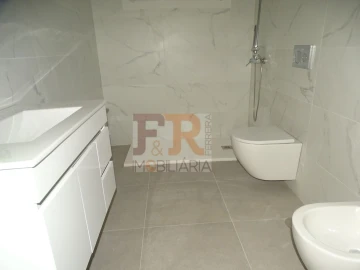 Moradia T3 para Venda em Fernao Ferro
