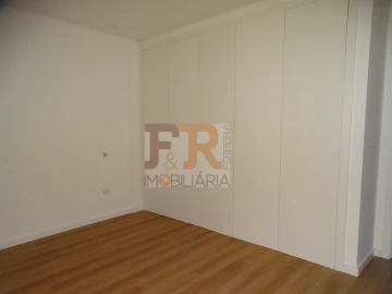 Moradia T3 para Venda em Fernao Ferro