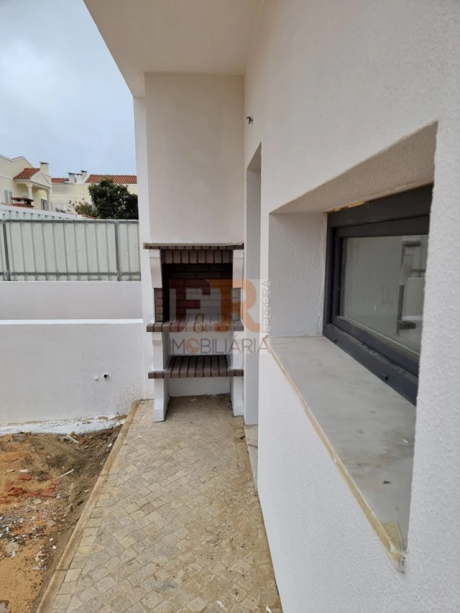 Moradia T3 para Venda em Fernao Ferro Foto 11