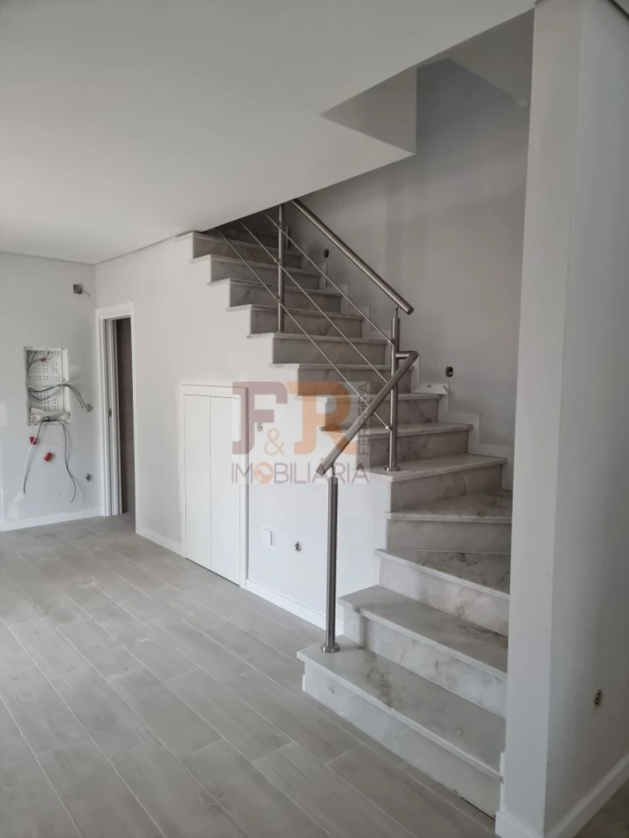 Moradia T3 para Venda em Fernao Ferro Foto 18