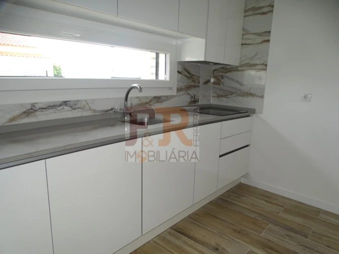 Moradia T3 para Venda em Fernao Ferro Foto 15