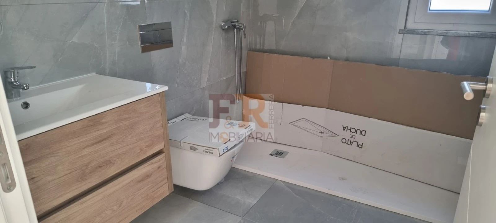 Moradia T4 para Venda em Fernao Ferro Foto 9