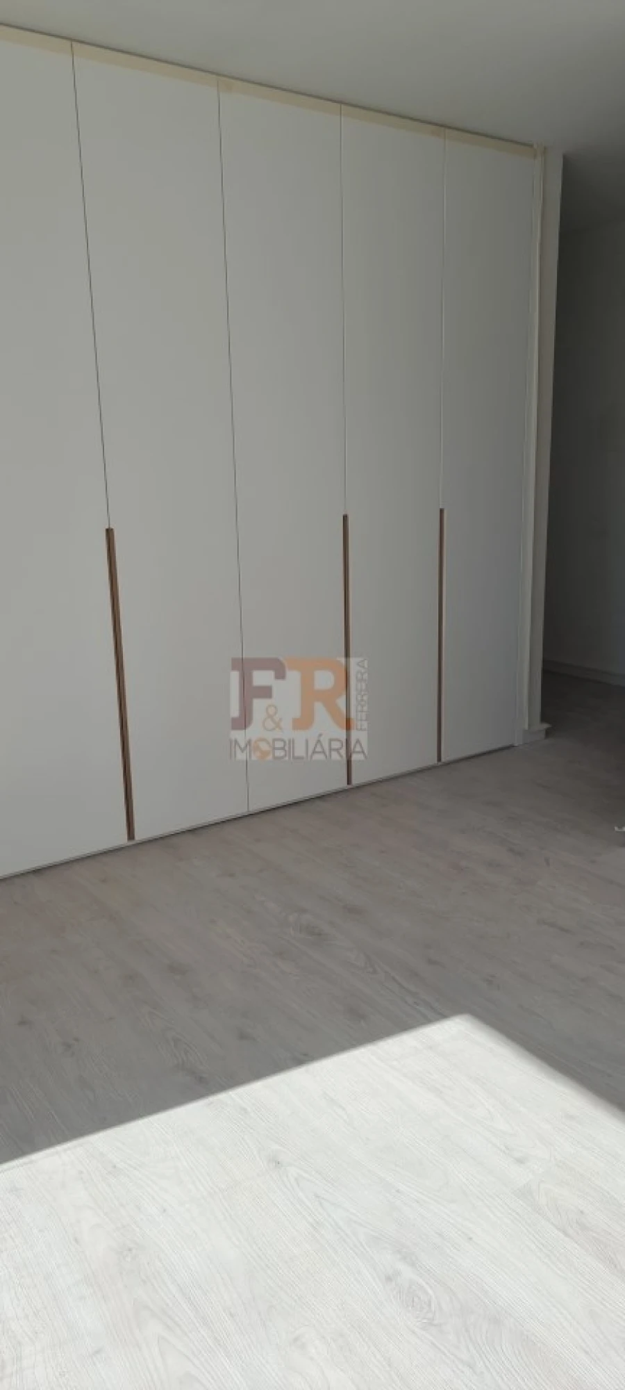 Moradia T4 para Venda em Fernao Ferro Foto 14