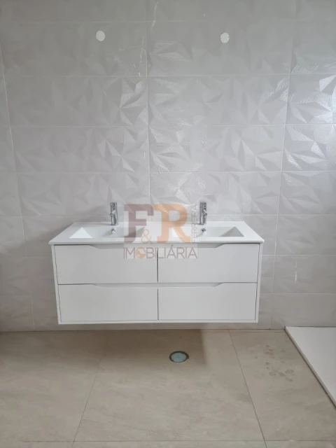 Moradia T3 para Venda em Sesimbra (Castelo)