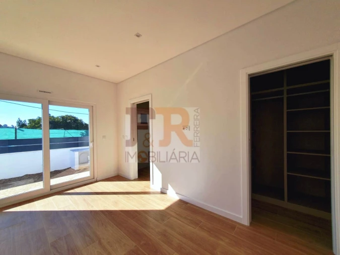 Moradia T3 para Venda em Fernao Ferro Foto 21