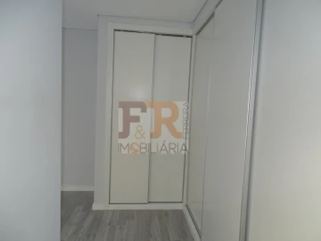 Moradia T4 para Venda em Fernao Ferro