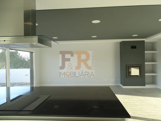 Moradia T4 para Venda em Fernao Ferro Foto 8
