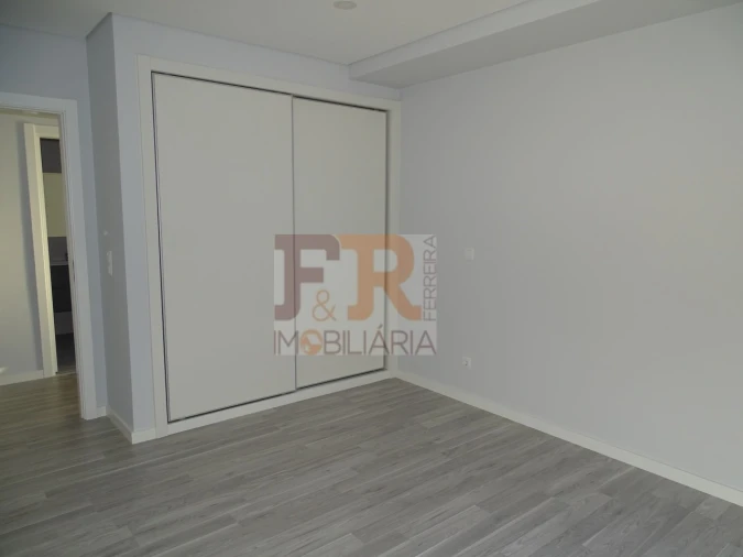 Moradia T4 para Venda em Fernao Ferro Foto 15