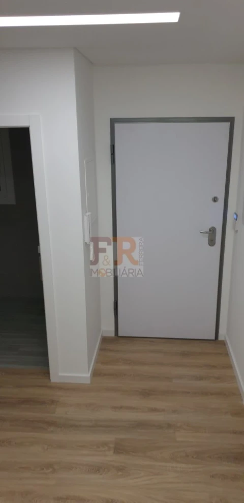 Moradia T3 para Venda em Fernao Ferro