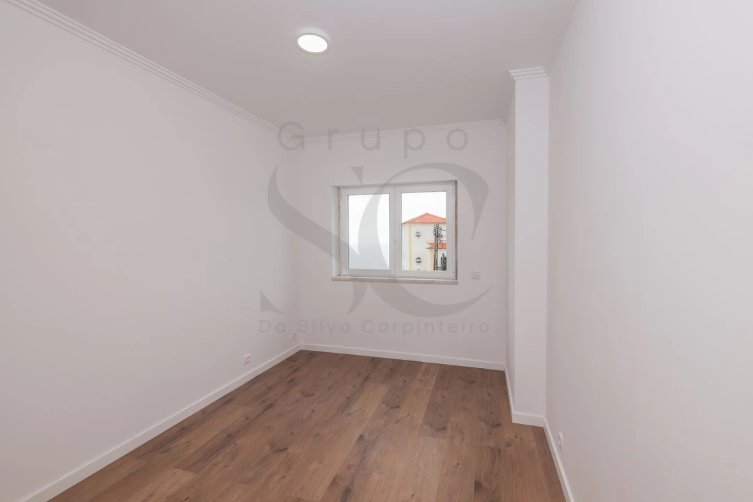 Moradia T4 para Venda em Ericeira Foto 11