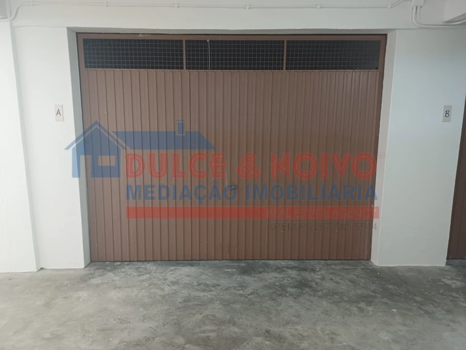 Garagem para Arrendamento em Ferrel Foto 8