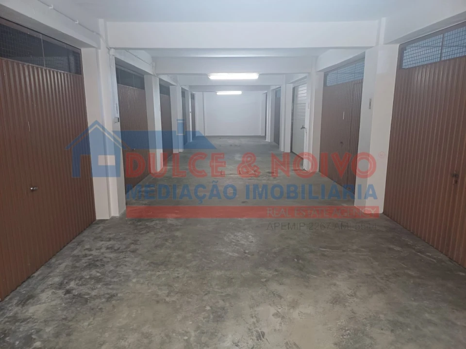 Garagem para Arrendamento em Ferrel Foto 10