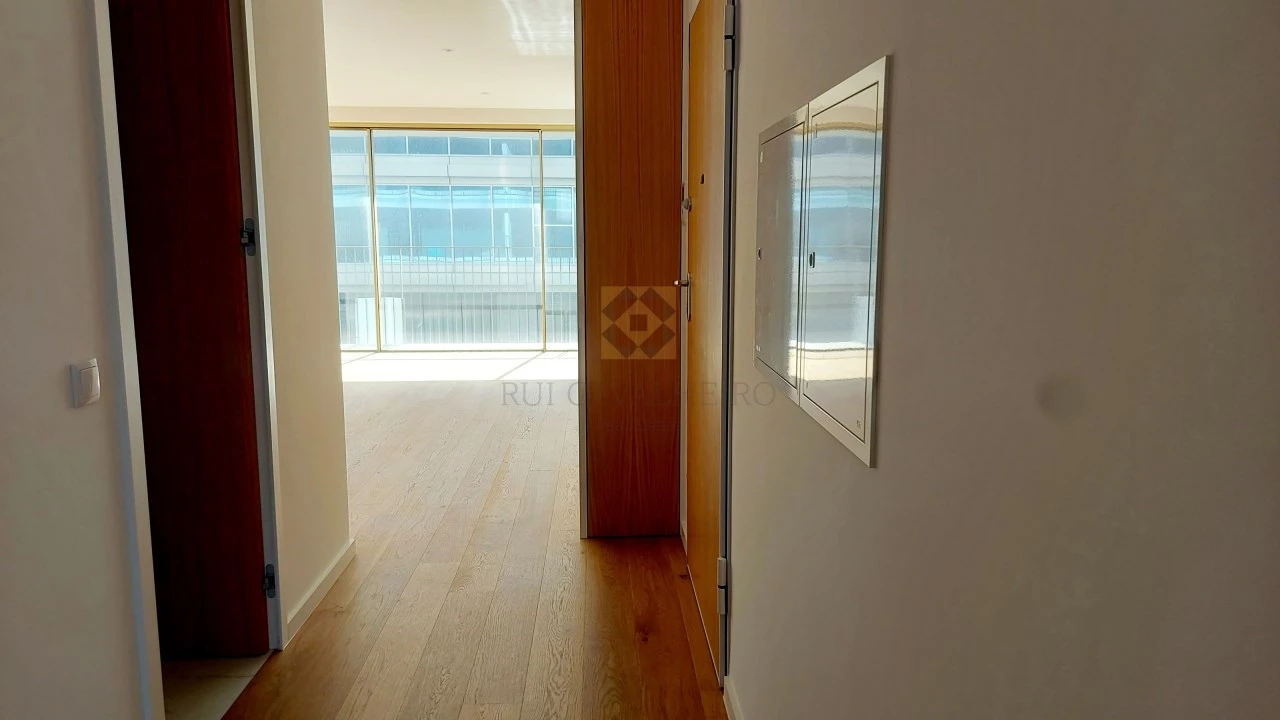 Apartamento T2 para Venda em Canidelo Foto 9