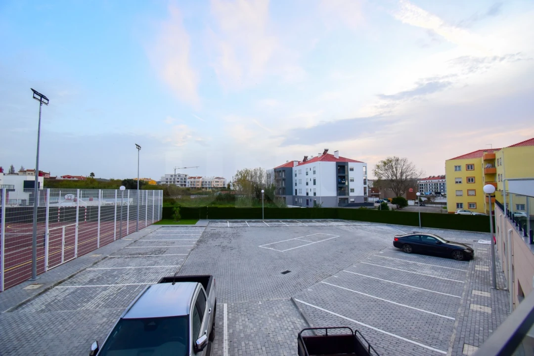 Apartamento T3 para Venda em Lourinhã e Atalaia Foto 17