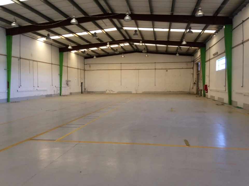 Armazém para Arrendamento em Mafra Foto 1