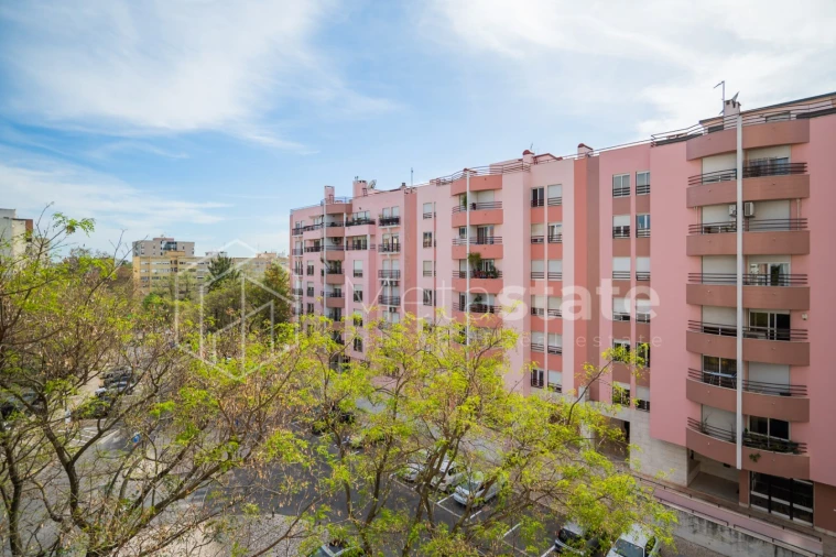 Apartamento T3 para Venda em Lumiar Foto 9