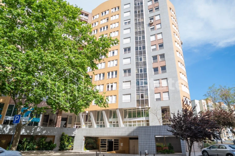 Apartamento T3 para Venda em Lumiar Foto 69