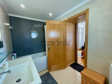 Apartamento T3 para Venda em Sesimbra (Santiago)