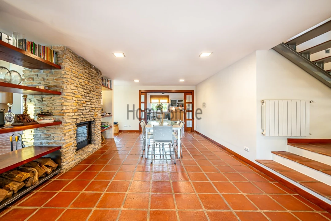 Moradia T5 para Venda em Santo Estêvão Foto 25