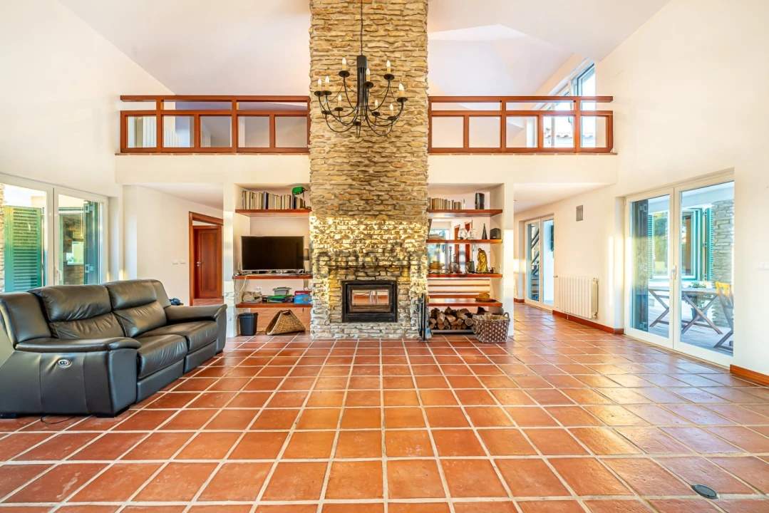 Moradia T5 para Venda em Santo Estêvão Foto 28