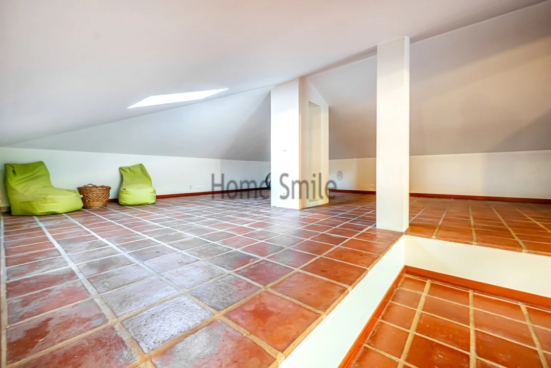 Moradia T5 para Venda em Santo Estêvão Foto 43