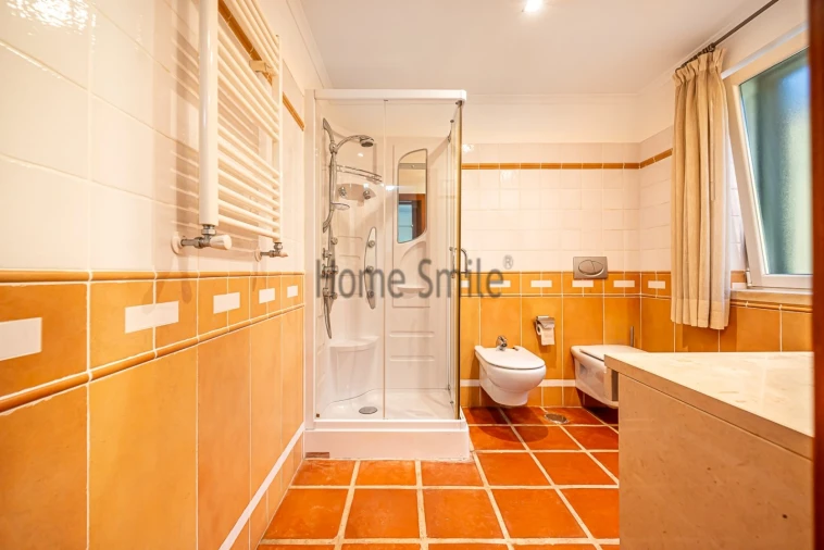 Moradia T5 para Venda em Santo Estêvão Foto 32