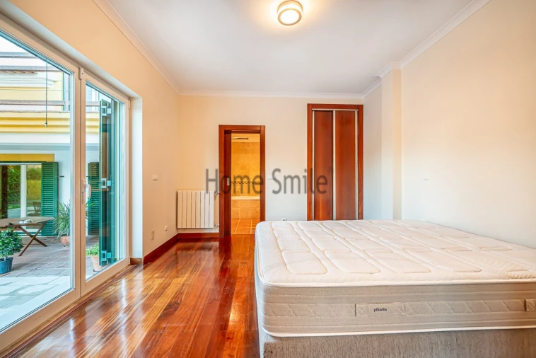 Moradia T5 para Venda em Santo Estêvão Foto 38