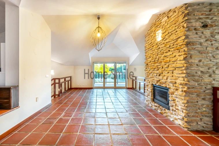 Moradia T5 para Venda em Santo Estêvão Foto 45