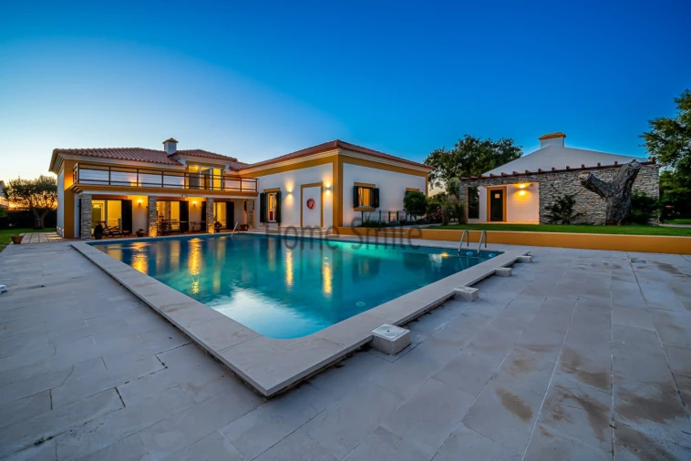 Moradia T5 para Venda em Santo Estêvão Foto 47